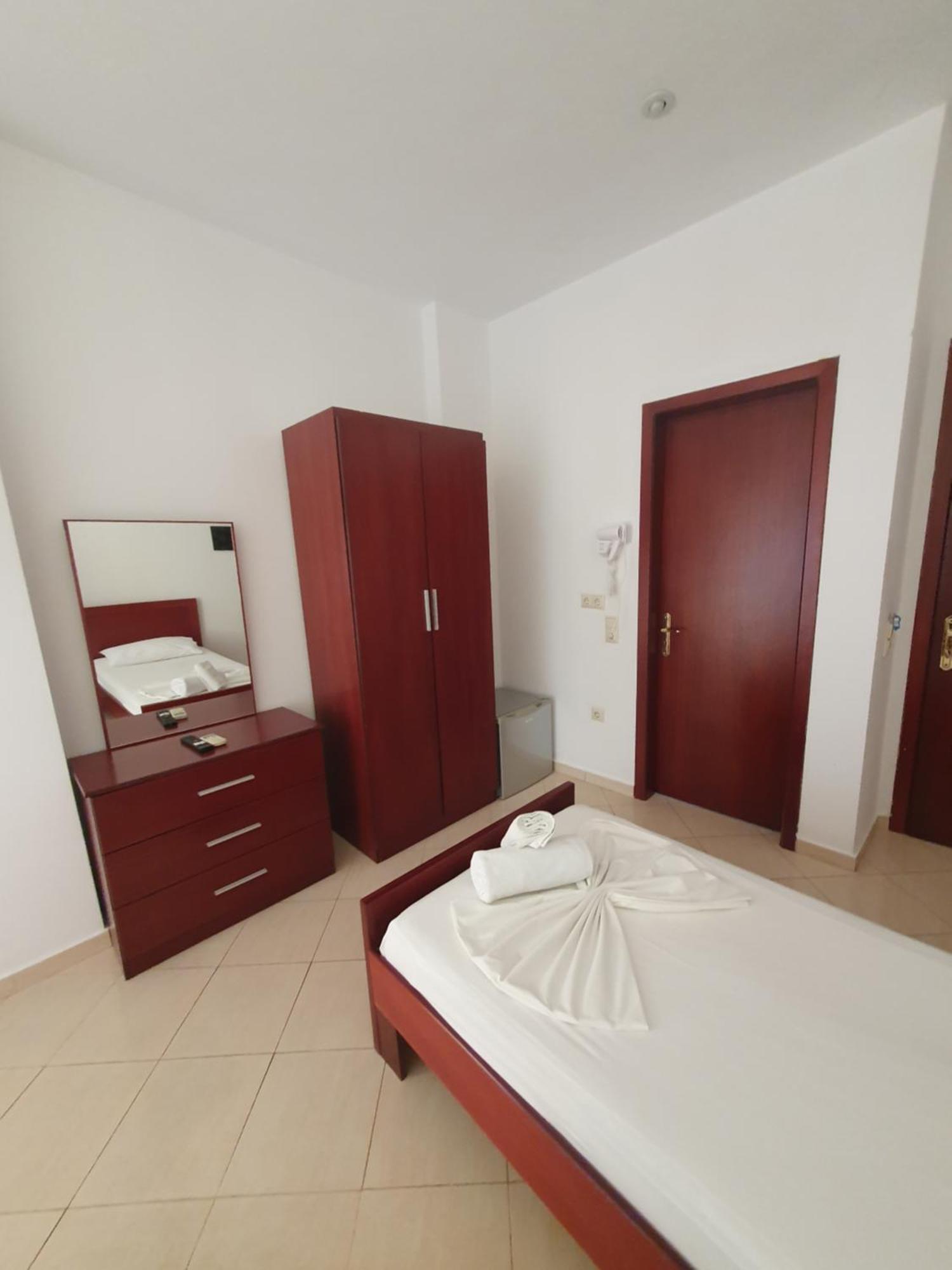Afrodite 3* Dhërmi